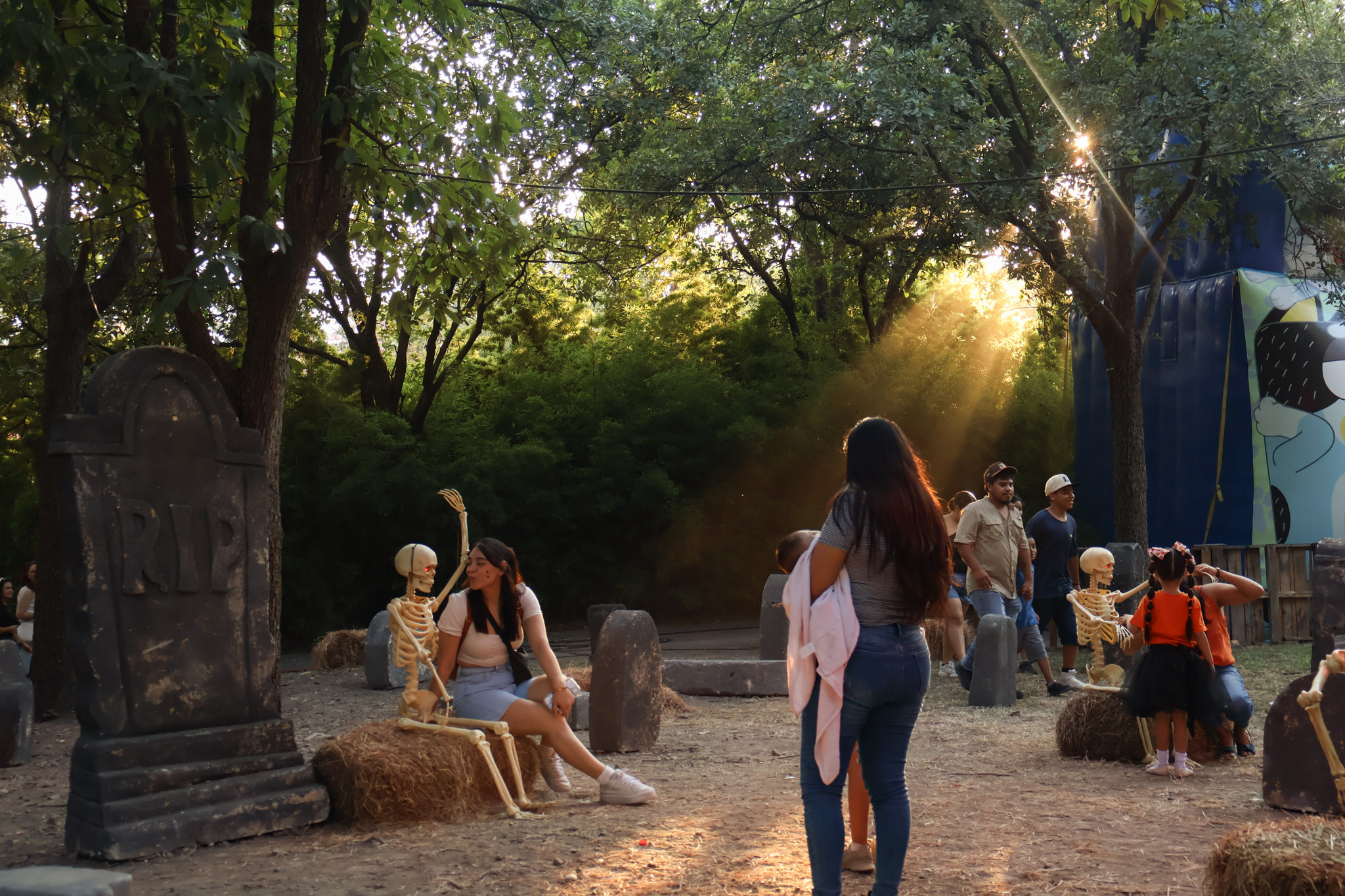 Cementerio de Zombies en el Parque de las Calabazas